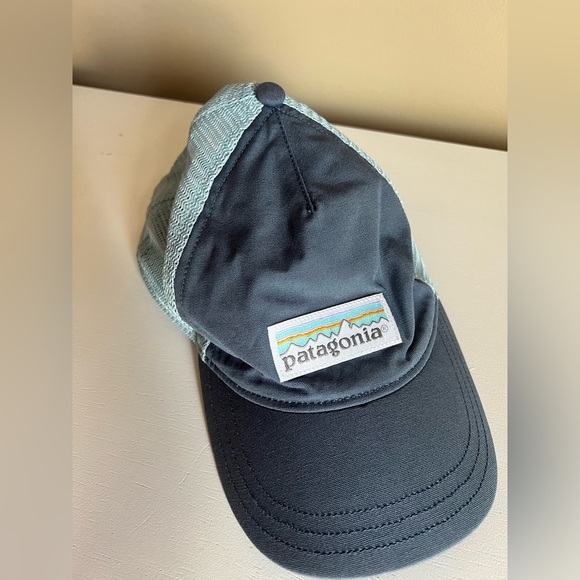 Patagonia trucker hat in two tone blues. - Picture 1 of 9